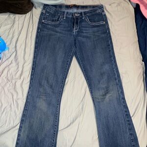 Levis jeans